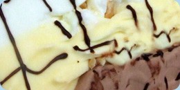 chocolate - vanilla - cream with pieces of  cu peanuts, cream and chocolate